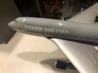Rare Pacmin United Airlines Boeing 747 - 400 Tulip Livery 1:100