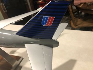 RARE PACMIN United Airlines Boeing 747 - 400 TULIP Livery 1:100 7