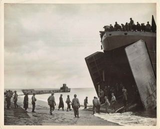 Official U.  S.  Navy Ww2 Photograph Marked For D - Day Release Lst Landing Craft