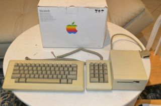 Vintage Apple Macintosh Keyboard M0110,  Numeric Keypad M0120,  Floppy Drive M0130