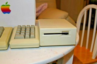 Vintage Apple Macintosh Keyboard M0110,  Numeric Keypad M0120,  Floppy Drive M0130 3
