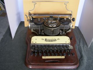 Antique Hammond 12 Typewriter With Case