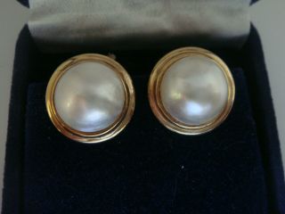 A Vintage 15mm Mabe Pearl & Solid 9ct Gold Omega Back Earrings
