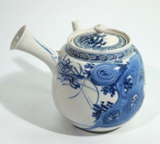 Antique Chinese Handpainted Blue & White Porcelain Teapot. 2
