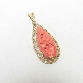Big 1960s Vintage 18k Yellow Gold Hand Carved Pink Coral Flower Cameo Pendant