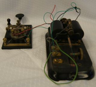 Vintage Western Electric Brass Morse Code Telegraph Key - No 21 A 100 OHMS 7