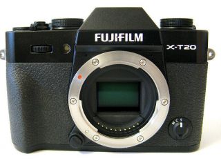 FUJI FUJIFILM X - T20 24 MP DIGITAL CAMERA RARE FUJINON EBC XF 56mm 1.  2 LENS 7
