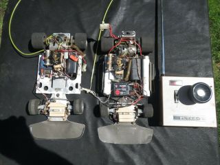 2 Complete Chassis,  One Futaba Ft - T 2 F Controller Vintage Rare Rc Car