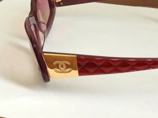 Authentic CHANEL sunglasses red and gold.  Outstanding vintage. 2