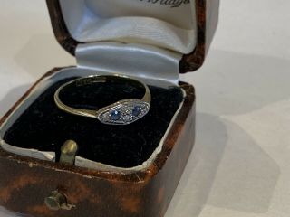 Pretty Antique 18ct Gold Diamond & Sapphire Ring
