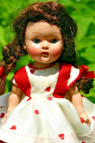 Vintage VOGUE GINNY DOLL Valentine Heart Dress Skater 8