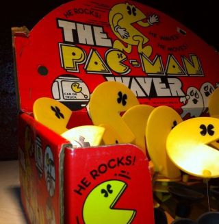Pacman Waver Vintage Arcade Antique Toy 1982 Midway Pac Man Collectible 1 Piece