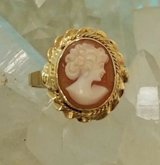 Antique Estate 18k Yellow Gold & Carved Cameo Size 6.  5 Ladies Ring