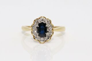 A Lovely Vintage 18ct 750 Yellow Gold Sapphire & Diamond Cluster Ring 13832