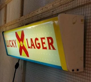 VINTAGE LUCKY LAGER BEER LIGHTED ADVERTISING SIGN 3
