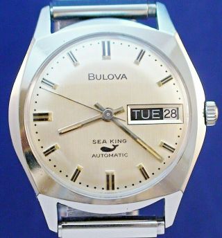 Bulova Vintage 1970 Automatic Day/date Ss 17j Swiss Movement Watch W/ Speidel Bd