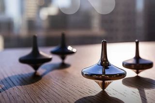 Spinning Top - Spinning Tops Built To Last And Spin Forever Creative (metal)