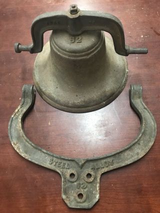 Scarce Antique Cast Iron Bell With Yoke C.  S.  Bell Co.  No.  62 Hillsboro Ohio