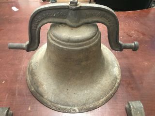 SCARCE ANTIQUE CAST IRON BELL WITH YOKE C.  S.  BELL CO.  NO.  62 HILLSBORO OHIO 3