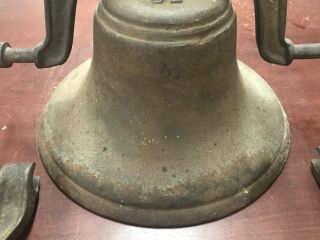 SCARCE ANTIQUE CAST IRON BELL WITH YOKE C.  S.  BELL CO.  NO.  62 HILLSBORO OHIO 5