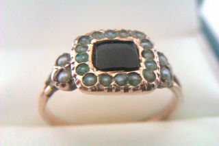 Rare 9ct Rose Gold Garnet & Pearl Georgian Ring Circa 1812