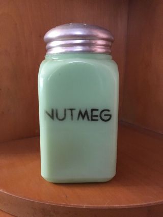 Vintage Mckee Jadeite Nutmeg Square 4 1/2 " Shaker W/lid Rare