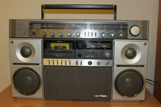 SANYO M - X960K VINTAGE BOOMBOX GHETTOBLASTER OVERSEAS VOLTAGE_All_Functions_Work 2