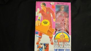 Rare bionic woman fembot six million dollar man signed by cast Kenner dolls. 7
