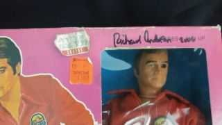 Rare bionic woman fembot six million dollar man signed by cast Kenner dolls. 8