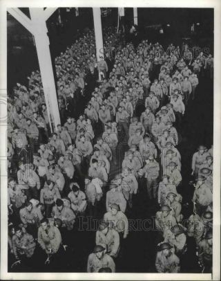 1942 Press Photo World War Ii - American Troops Before Transport - Mjm02669