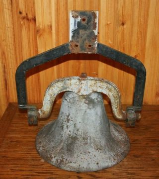 Antique 16 " Diameter Cast Iron Bell C.  S.  Bell Co.  No.  2 Hillsboro Ohio