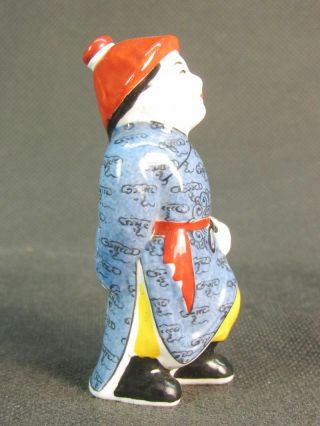 Chinese Qing Dynasty Official Shape Hand Painted Porcelain Snuff Bottle 4