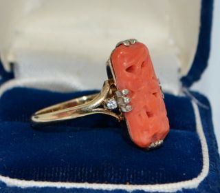 Vintage 9ct YELLOW GOLD,  Carved Floral CORAL & DIAMOND Statement Ring - Q / 8.  25 5