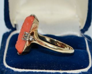 Vintage 9ct YELLOW GOLD,  Carved Floral CORAL & DIAMOND Statement Ring - Q / 8.  25 8