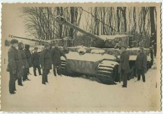 Ww2 Archived Photo Russ Cadets With German Trophy Tiger Tank