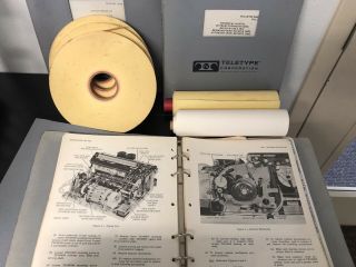 Vintage Rare Telex Teletype Machine Model 32 W/ Manuals - History Computing 12