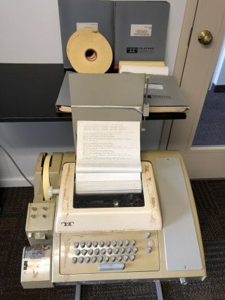 Vintage Rare Telex Teletype Machine Model 32 W/ Manuals - History Computing