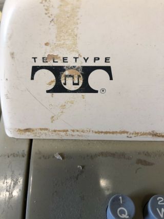 Vintage Rare Telex Teletype Machine Model 32 W/ Manuals - History Computing 4