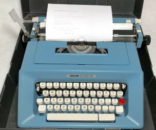 Vintage Olivetti Studio 46 Typewriter Portable Blue White Keys Case EUC 2