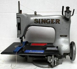 Vintage Singer 24 - 33 Chainstitch 1 - Thread Industrial Sewing Machine Head Only