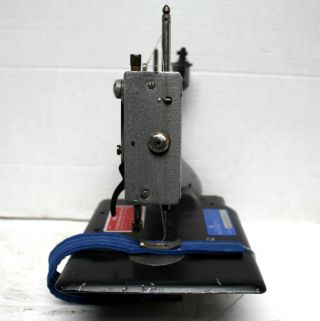 Vintage SINGER 24 - 33 Chainstitch 1 - Thread Industrial Sewing Machine Head Only 3