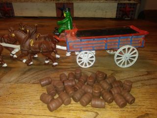 Vintage Cast Iron Budweiser Clydesdale Wagon.  Beer Wagon 6 horses 2