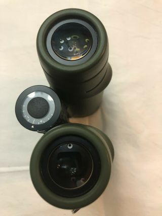 Leica Ultravid 8x42 binoculars - rare,  IMMACULATE glass 3