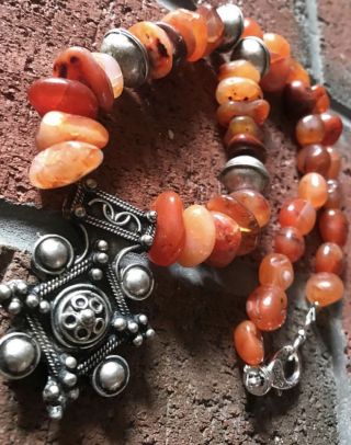 Antique Moroccan Old Carnelian And Silver Berber Tuareg Amazigh Tribal Necklace.