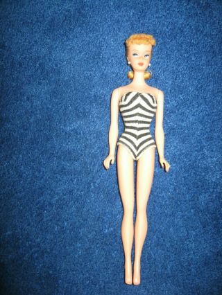 Sweet Vintage 4 Blonde Ponytail Barbie.