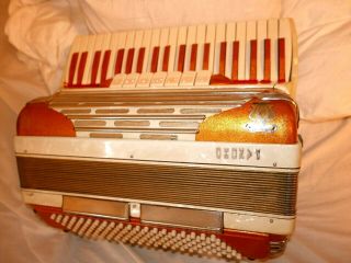 ANTIQUE / VINTAGE ITALIAN ACCORDION 