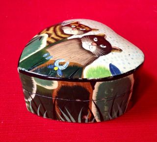 Vintage Papier Mache Heart Box With Cats,  Hand Made In Kashmir 3