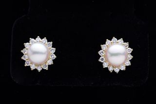 Vintage 1960s $4000 1.  50ct Vs G Diamond 8mm Pearl Halo Earrings