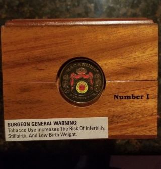 Macanudo Vintage Cabinet Selection 1997 Box 20 Bands - 4