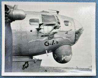 Wwii Nose Art Photo B - 17 Flying Fortress " G.  I.  